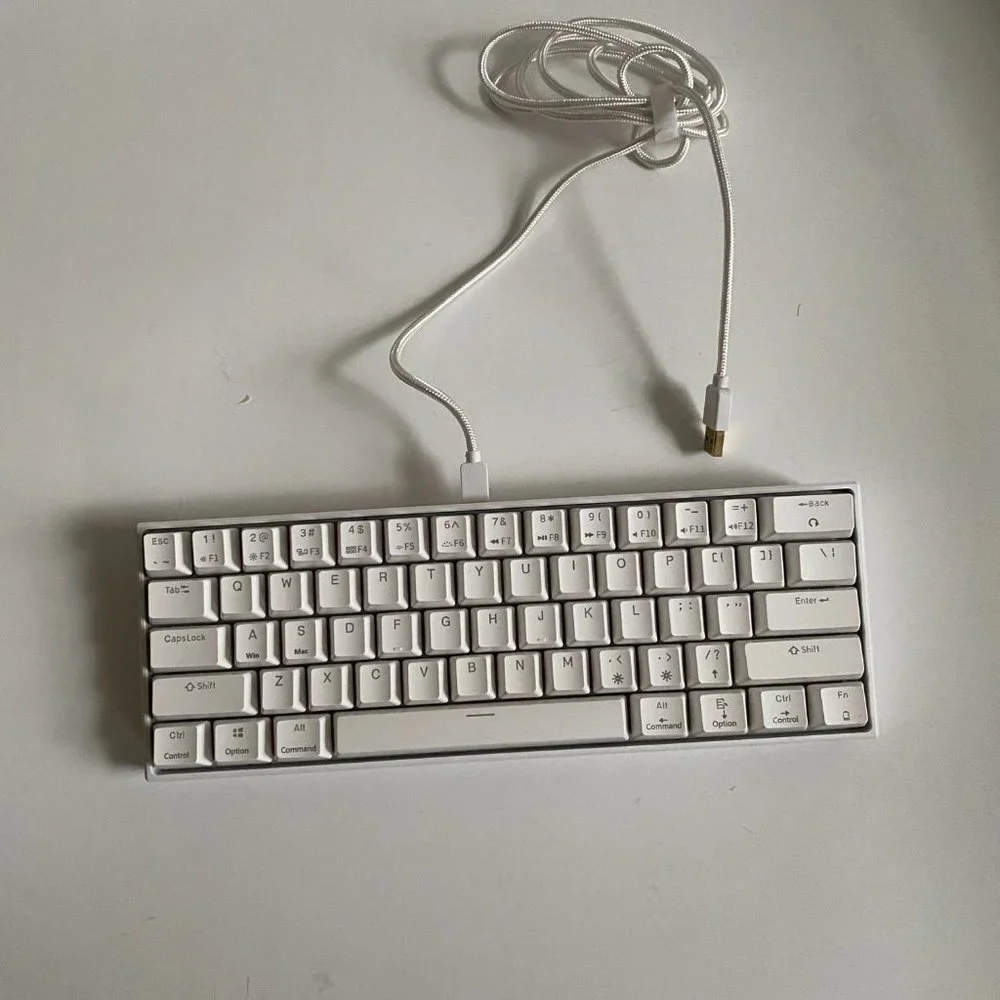 Velocifire Ergonomic Retro Looking Mechanical Keyboard With USB Cord TKL61WS M1